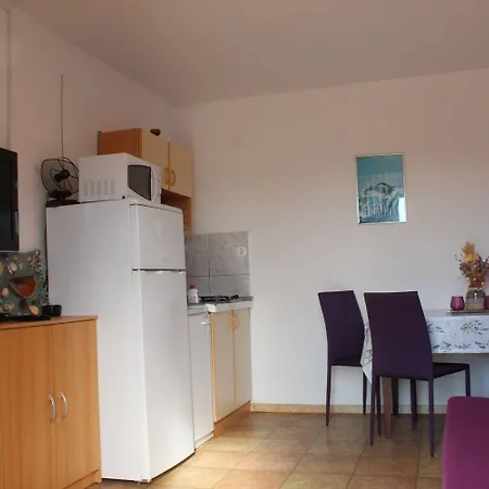 Durda Apartament Pirovac