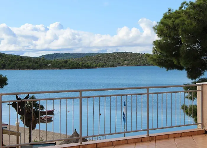 Appartamento Durda Pirovac